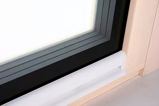 Деревянные окна и двери серии Hi-Tech от Solwin