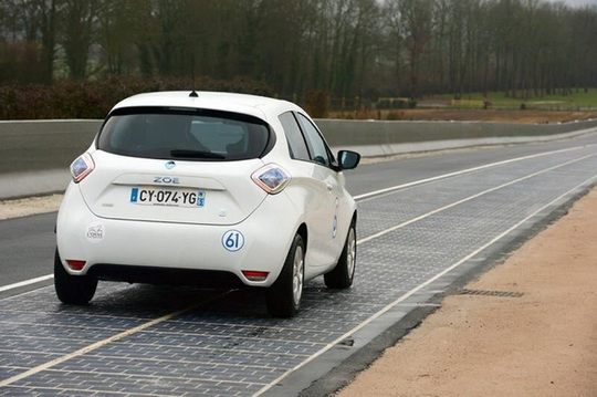 Автомобильную дорогу из солнечных батарей признали провальным проектом