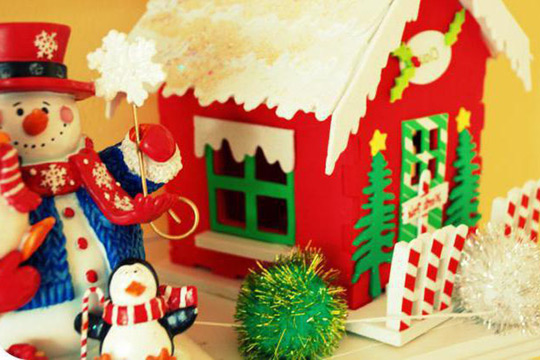 Как построить своими руками домик Деда Мороза