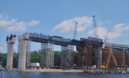 Мост через Днепр в Запорожье построят за предоплату