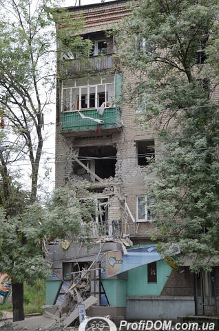 Все разрушения Луганска_41