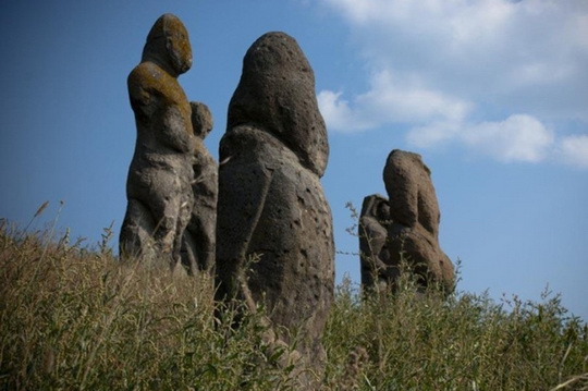 В чем секрет уникальных «каменных баб» в Днепропетровске
