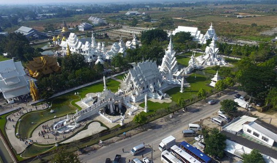 Чудеса архитектуры Тайланда: Белый Храм Ват Ронг Кхун