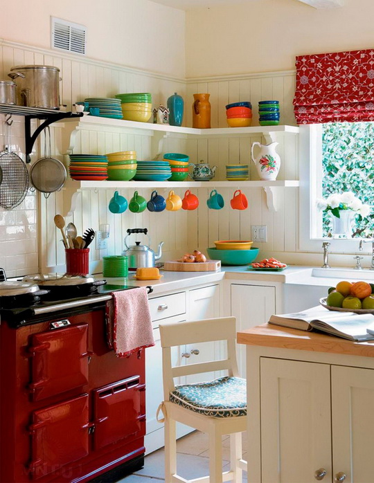 Как обустроить маленькую кухню