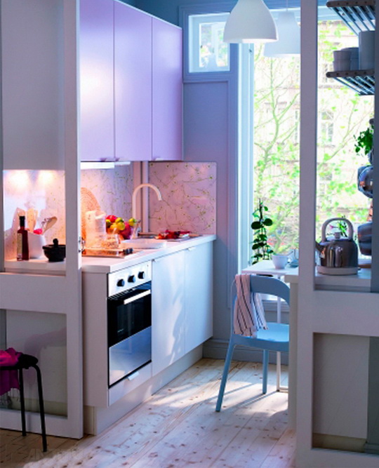 Как обустроить маленькую кухню