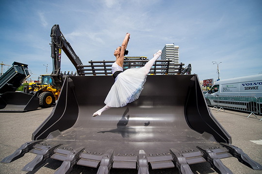 III международный конкурс операторов спецтехники Operators Club