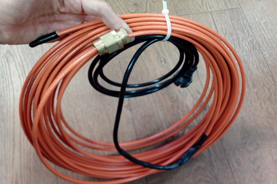 Что представляет собой греющий кабель