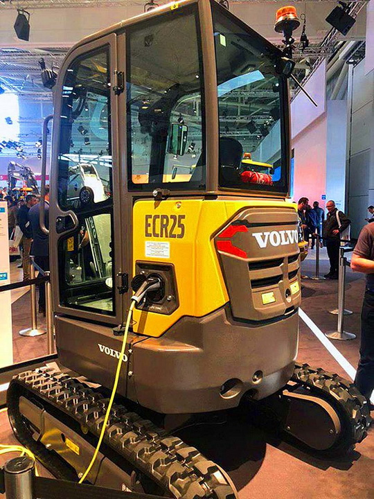 Volvo CE представил на Вauma инновационную технику