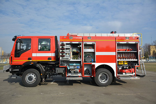 На рынке появилась новая пожарная машина отечественного производства на шасси Iveco