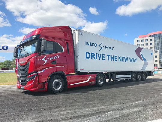 IVECO S-WAY