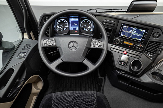 Расширилась линейка автомобилей Mercedes-Benz Actros
