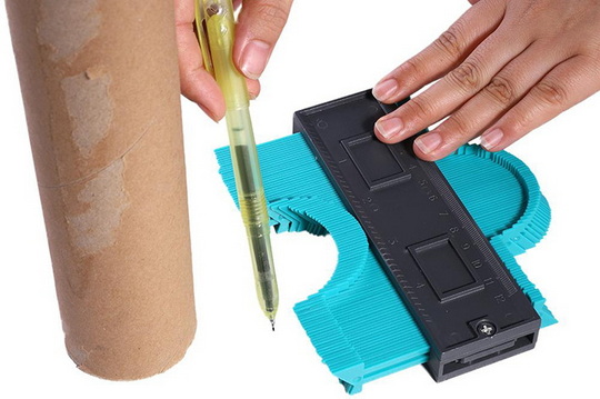 Измерительный контурный манометр