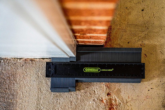 Измерительный контурный манометр