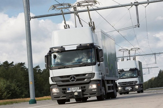 В Германии открыт первый в Европе автобан для электрических грузовиков