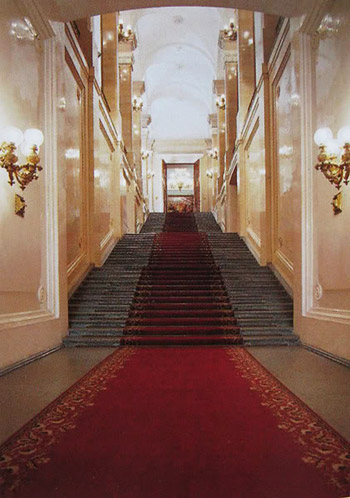 Парадная лестница Большого Кремлевского дворца