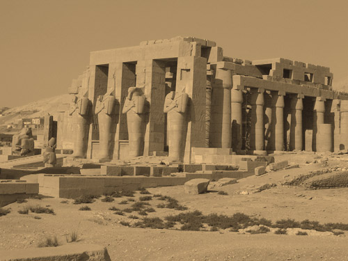 Храм Рамсеса II - Рамессеум (Новое царство)