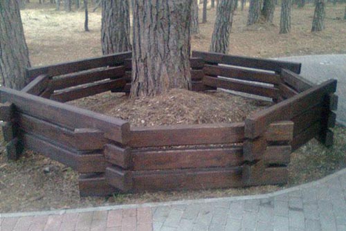 Ограда для муравейника в охотничьем домике Януковича