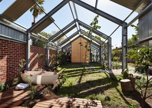 Австралийские архитекторы построили уникальный дом «наизнанку»