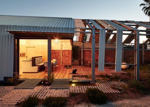 Австралийские архитекторы построили уникальный дом «наизнанку»