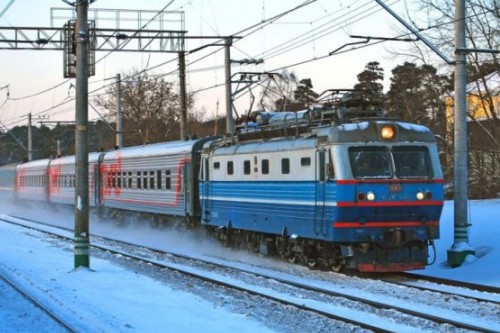 В «Укрзализныце» заверили: движение поездов осуществляется по графику