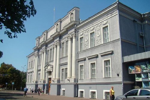 Черниговские чиновники прошляпили 10 млн. грн. при закупке квартир