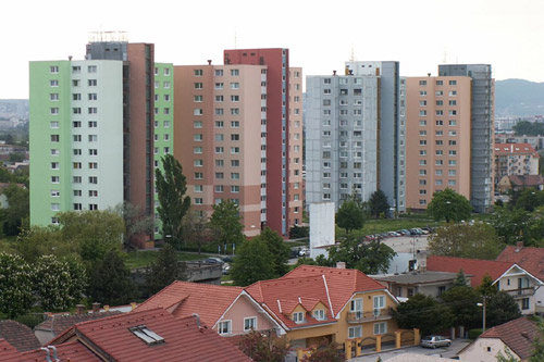 В Киеве удешевленное жилье можно приобрести в 24 домах