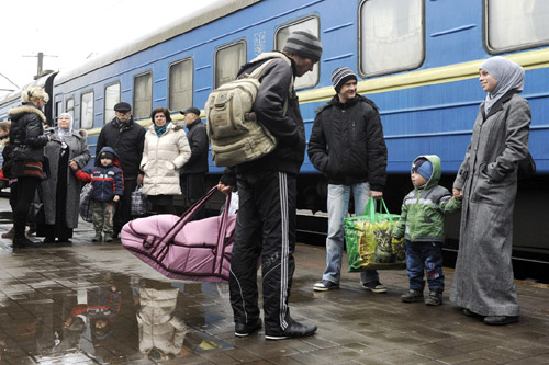 За доброту к беженцам Днепропетровску отремонтируют инфраструктуру