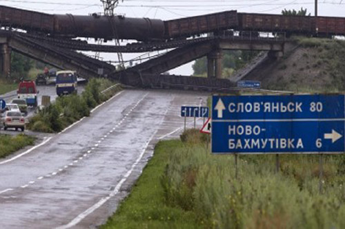 Днепропетровск просчитает ремонт взорванных террористами мостов