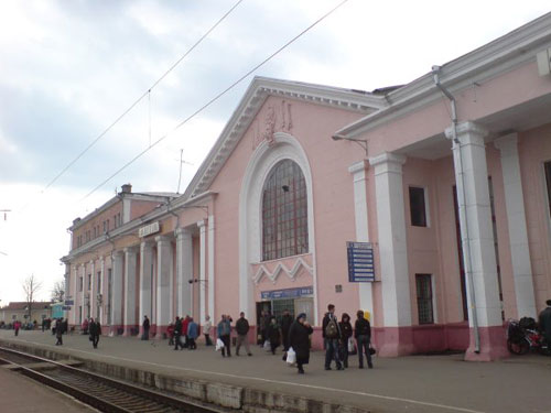 В 2011 г. проведена реконструкция двух вокзалов и пяти вокзальных комплексов