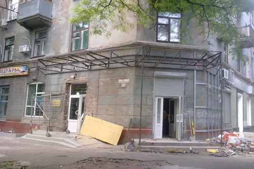 В Черновцах остановлено 4 самовольных строительства 