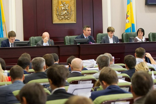 Депутаты Киевсовета проголосовали за выдачу участникам АТО земли