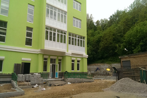 На строительстве жилья в Киеве обнаружили переплату
