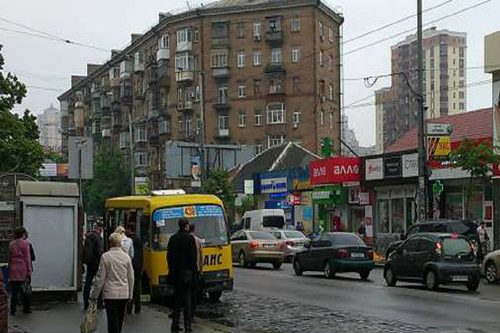 В Киеве самовольно перестроили и эксплуатировали рынок