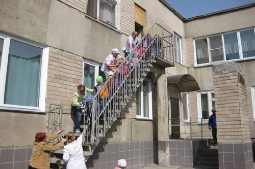 В Киеве захватили детский сад    
