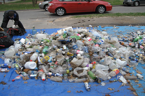 Киевавтодор избавил столицу от 1,5 тыс. куб. м мусора