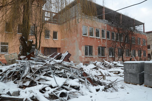 Львовскому перинатальному центру ищут нового ремонтника