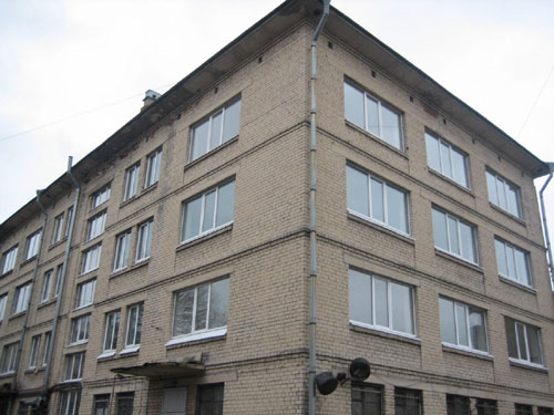 На ремонте общежитий чиновники "сэкономили" несколько миллионов гривен из госбюджета