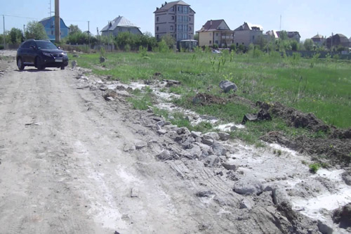 В селе под Киевом самовольно строили админздание