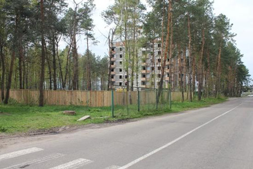 Суд разрешил застроить лес под Киевом