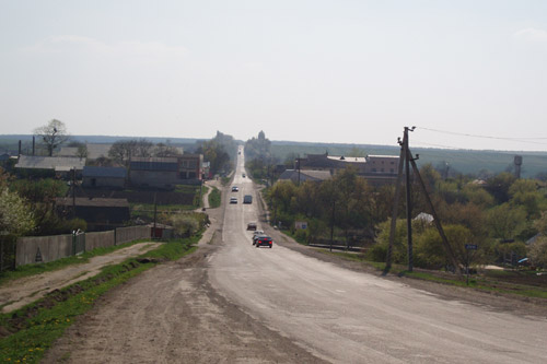 Одесситы подвизались ремонтировать дорогу под Черновцами