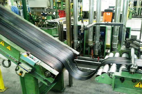 Прокуратура добивается изъятия у завода киевской земли