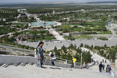 Украинских строителей зовут отстраивать Туркменистан