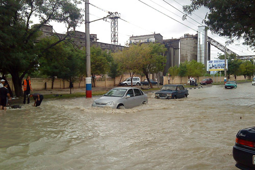 В Киеве будет только запланированное наводнение. 