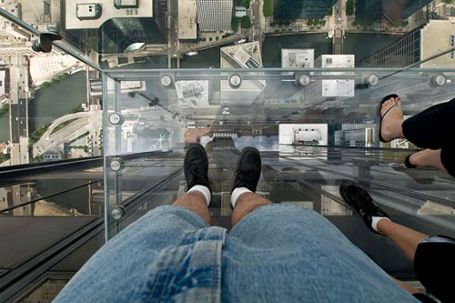 Как не упасть с высоты 103-го этажа