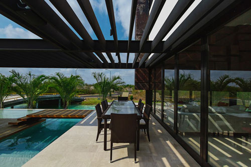 Огромный дом для одного человека построили в Мексике