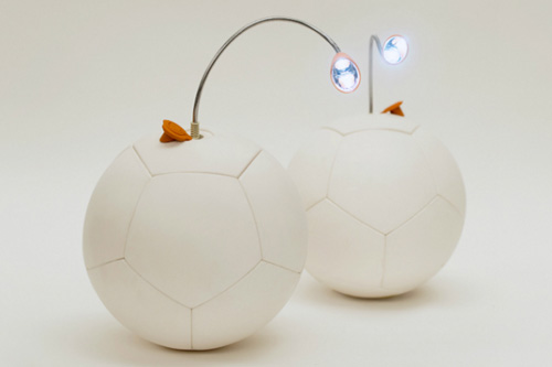 Изобретена новая игра: футбол, генерирующий электричество
