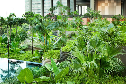 В Сингапуре построили роскошный экологичный отель с вертикальным парком