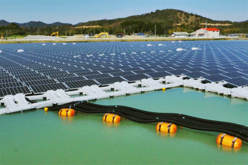 В Японии построили крупнейшие плавучие электростанции