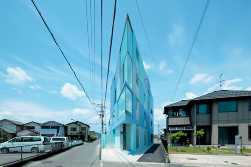 В Японии построили плоский жилой дом