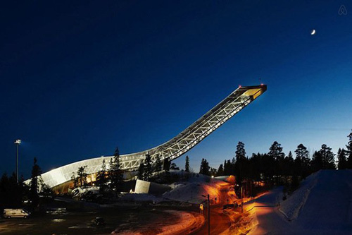 В Норвегии построили пентаус прямо на вершине лыжного трамплина